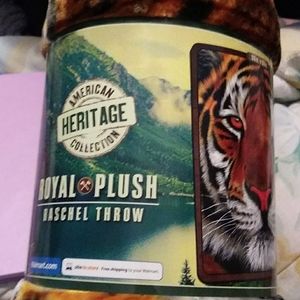 Lion throw blanket from walmart